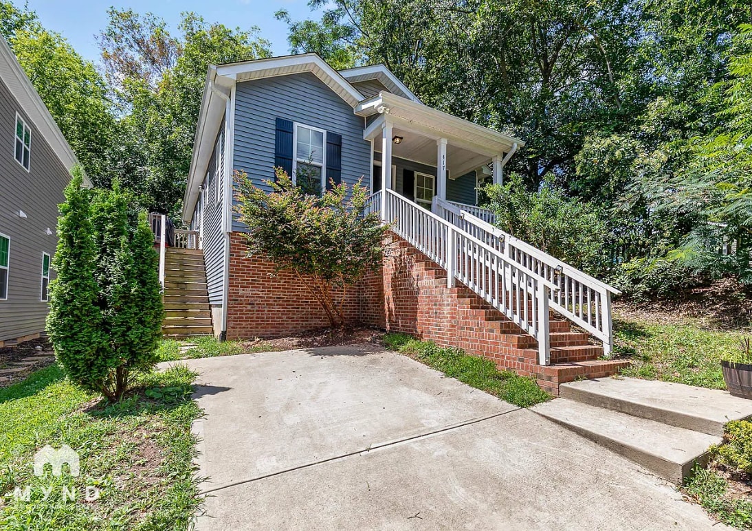 Photo - 417 E Hinton St