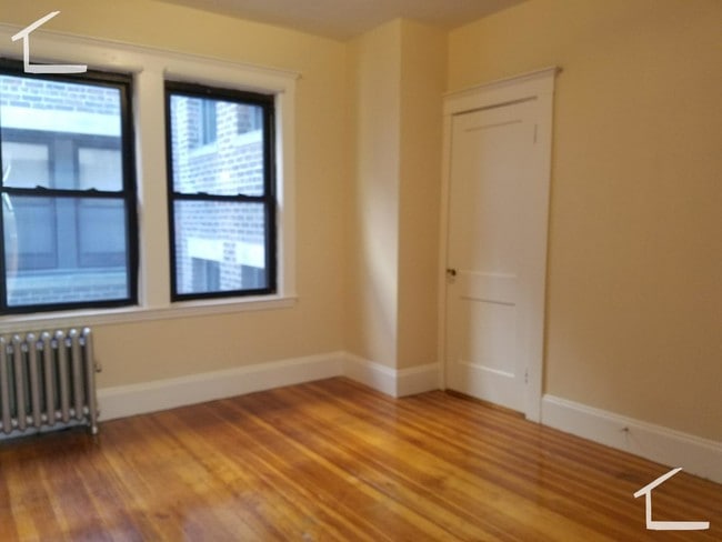 Building Photo - 225 Chestnut Hill Ave Unit 2