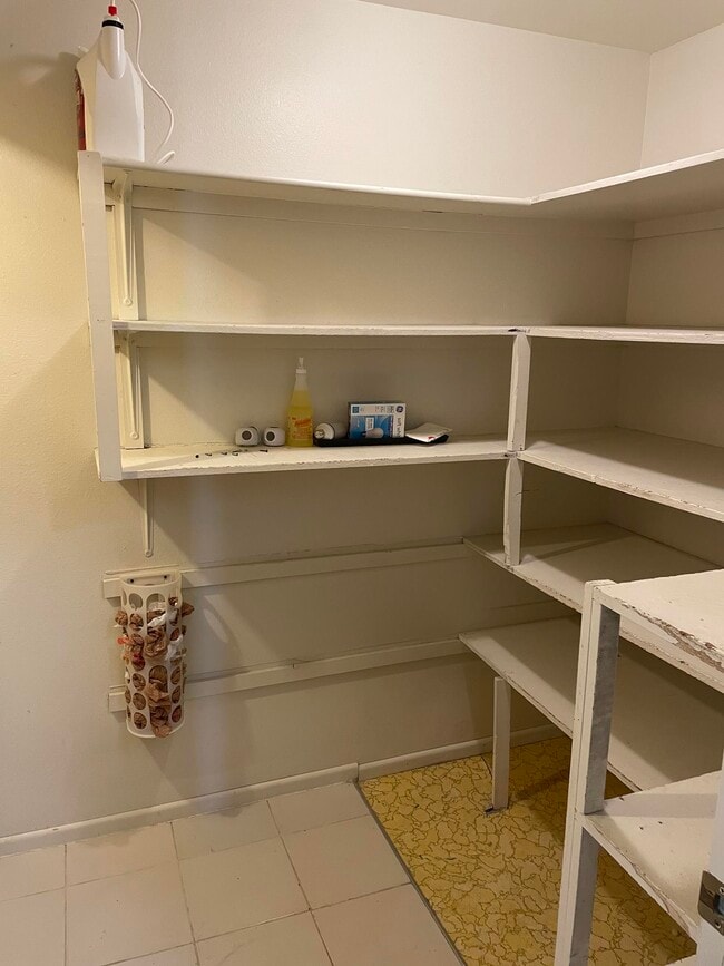 Building Photo - 1415 280 E Unit 1415