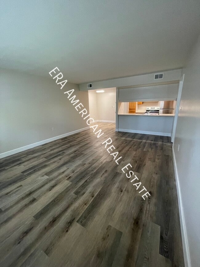 Photo - 613 Colonial Dr