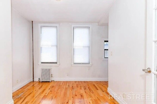 Photo - Harman Street Unit 2LR