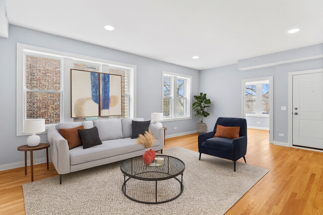 Photo - 1529 S Komensky Ave Unit 2