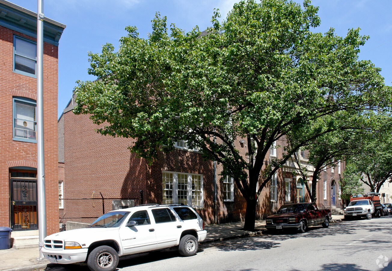 Photo - 10 S Wolfe St Apartments