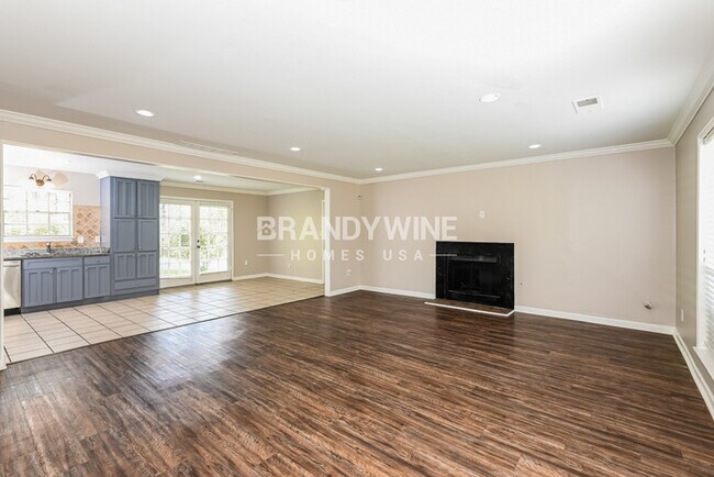 Photo - 883 Timbervale Ln