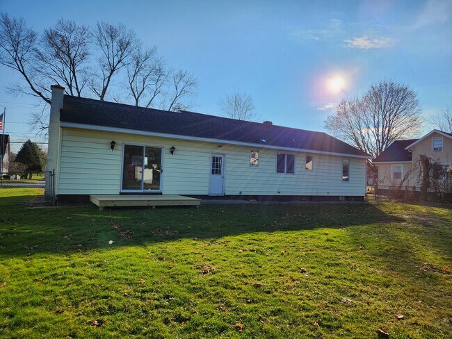 Photo - 40 New Hartford St House