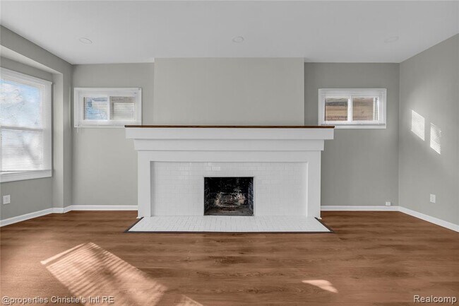 Photo - 2508 Clairmount Ave