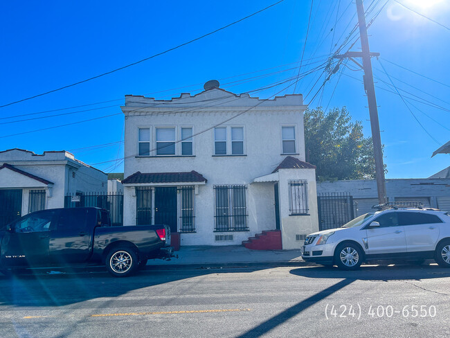 Photo - 1454 W 39th St Casa