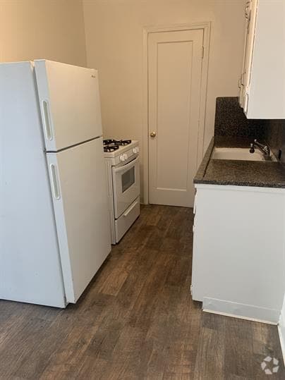 Building Photo - 3008 O St Rental