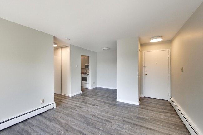 Photo - Recently Renovated 1 Bedroom 1 Bathroom Apartment! Unit 105