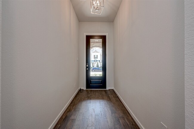 Photo - 6570 Scarlet Pond Ln