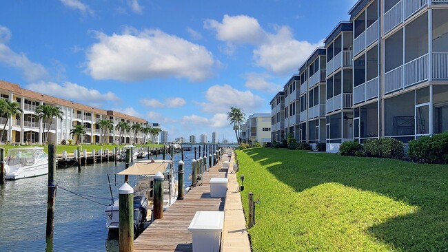 Building Photo - 111 Doolen Ct Unit 301 Rental