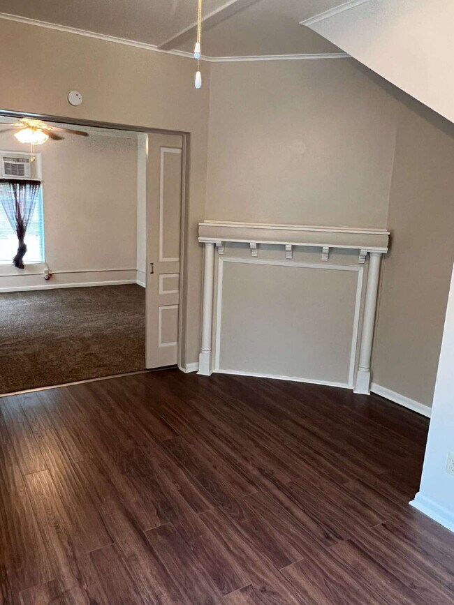 Photo - "Charming 2-Bed Oasis in the Heart of Moscow, ID – Cozy 764 Sq Ft Haven!" Unit Lower