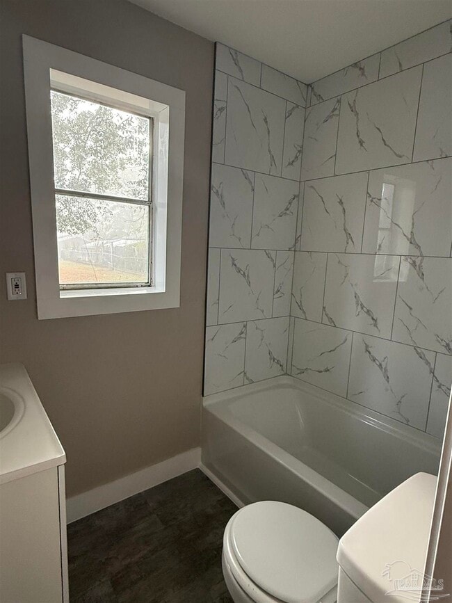 Photo - 8024 Hayworth Ave