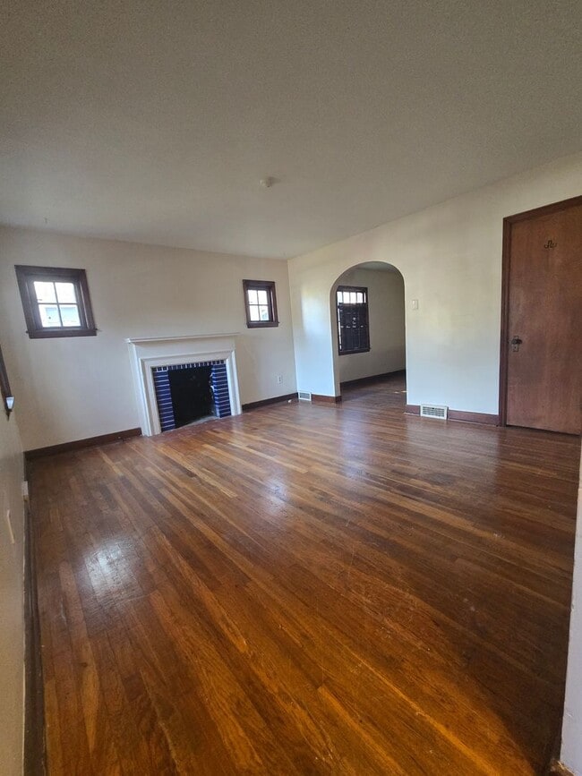 Photo - 354 Argonne Dr