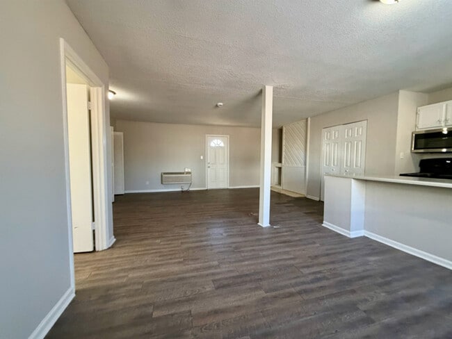 Photo - 1418 Riverview Rd