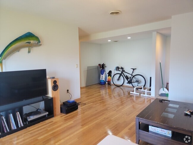 Building Photo - 20 Stearns Rd Unit 50 Rental