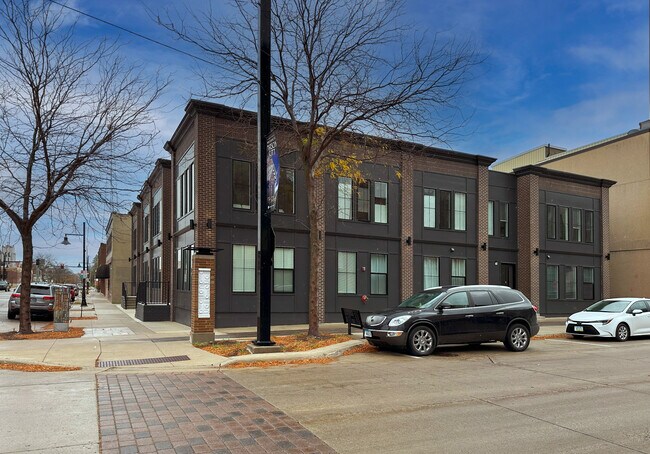 Federal Ave Rowhomes