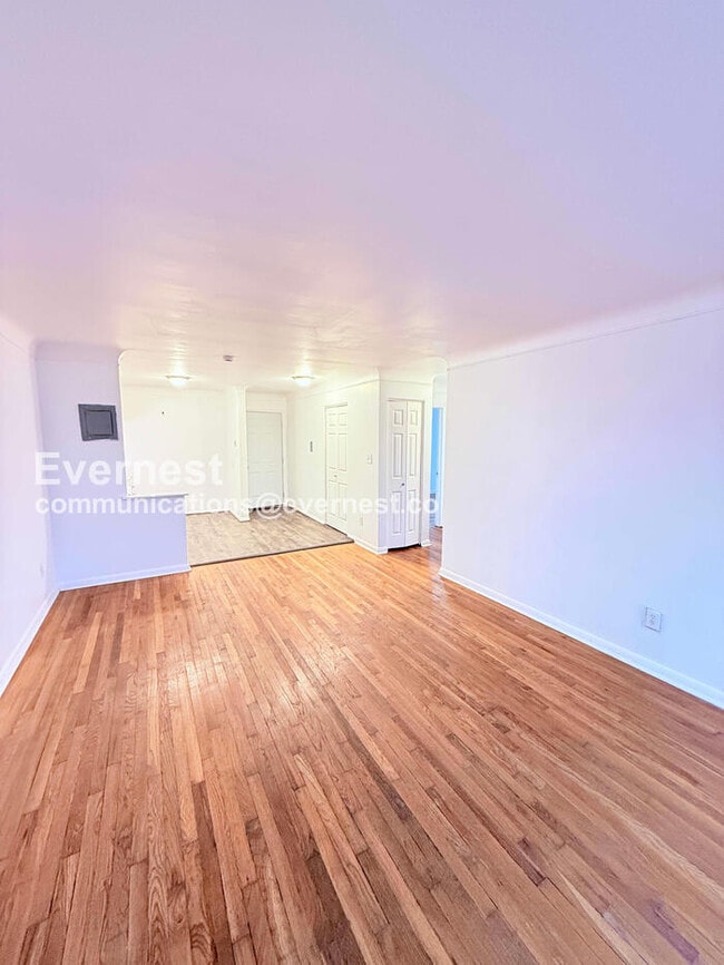 Photo - 15601 Schoolcraft Rd Unidad 8