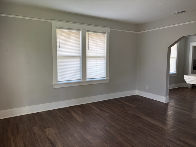 Photo - 1149 Raymond St