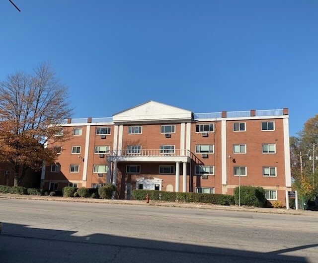 Hanover House Apartments - Hanover House Apartments