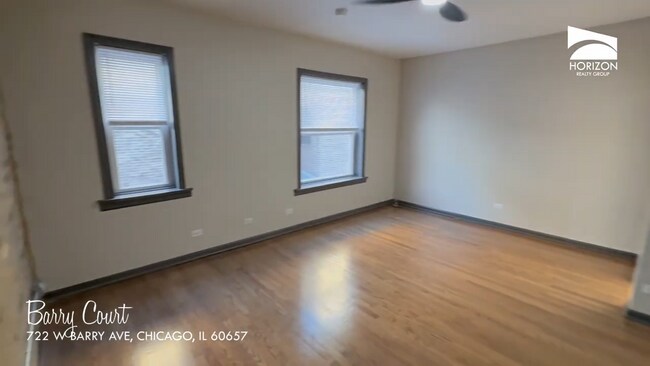 Photo - 728 W Barry Ave