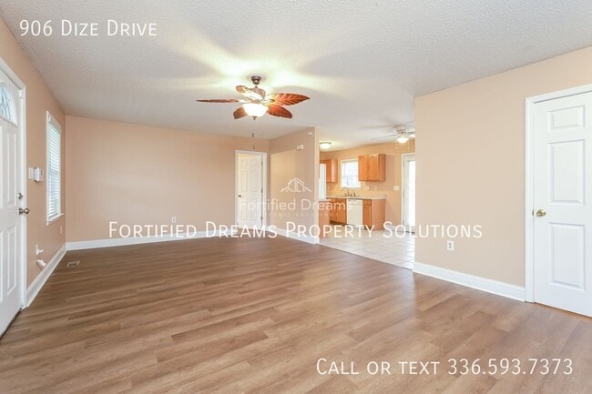 906 Dize Dr