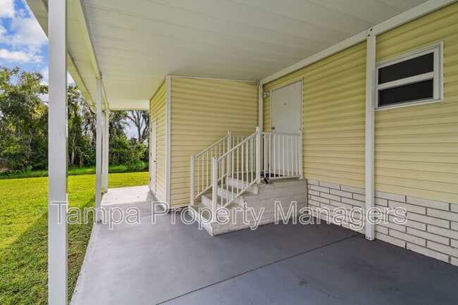 Photo - 242 Country Ln