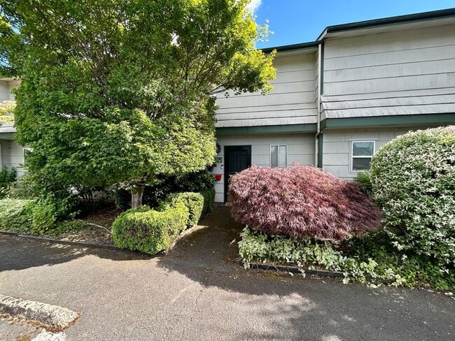 Photo - FIRST MONTHS RENT FREE! Welcome to your new home!