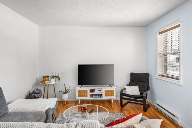 Photo - 11 Bridlewood Way