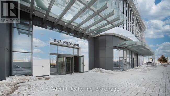 Photo - 8 Interchange Wy Unité 5512