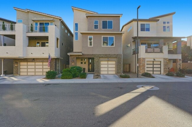 Building Photo - 7059 W Stardust Dr