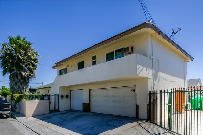 Street View - 13508 Doty Ave Casa