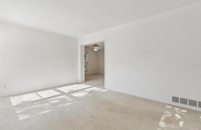 Photo - 38655 Bayside Ct
