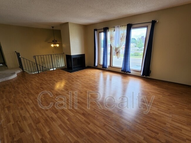 Photo - 321 S Adams St