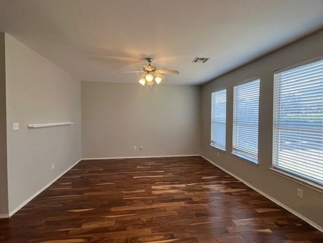 Photo - 6501 Mundo Dr