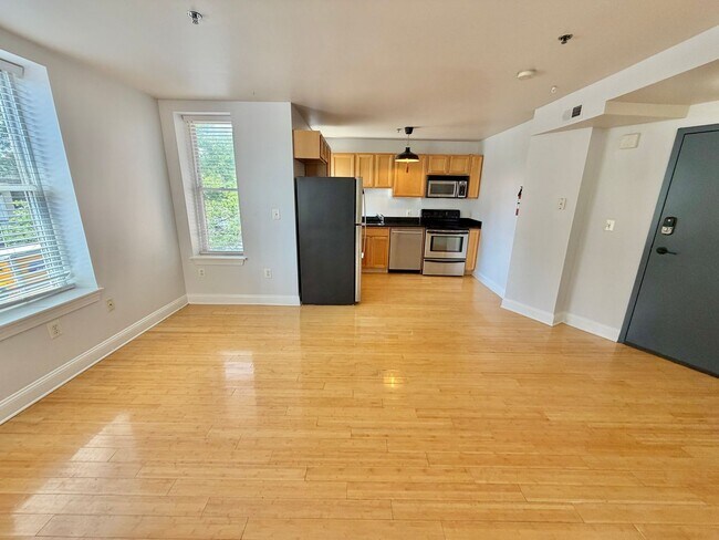 Photo - Great 1 bed 1 bath in Eckington/Bloomingdale at the Madison Condominiums Unidad 205