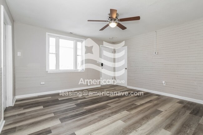 Photo - 1663 Hudepohl Ln