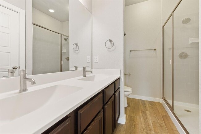 Photo - 101 Calm Water Loop