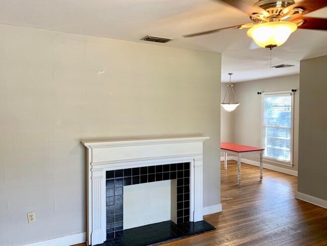 Photo - 2707 30th St