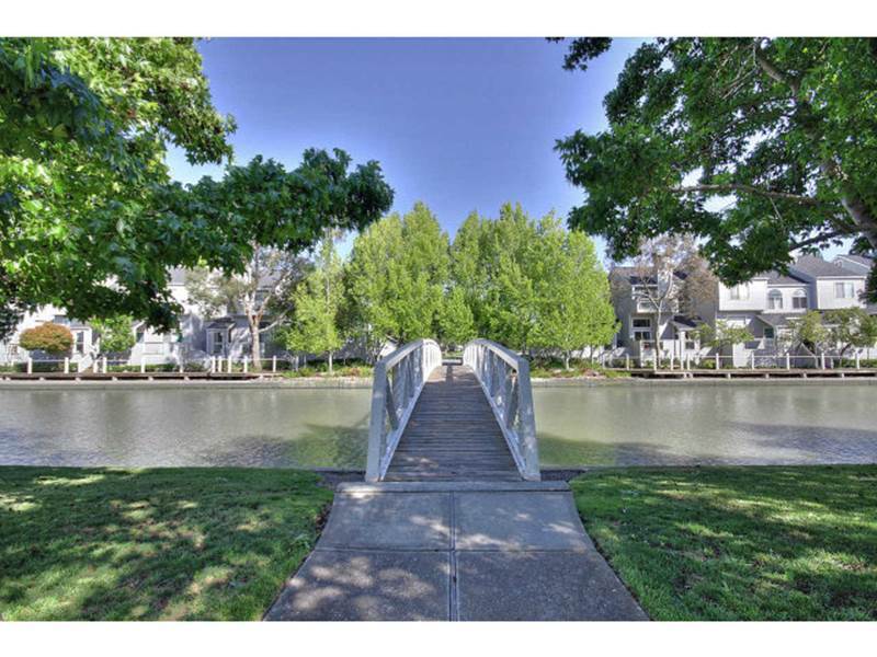 Waterway next door - 785 Portwalk Plz (Redwood City, CA)