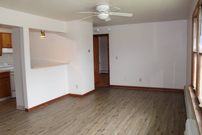 Photo - 1321 Maple Dr