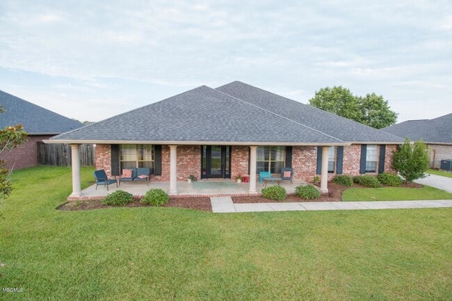 Photo - 17161 Excalibur Cir House