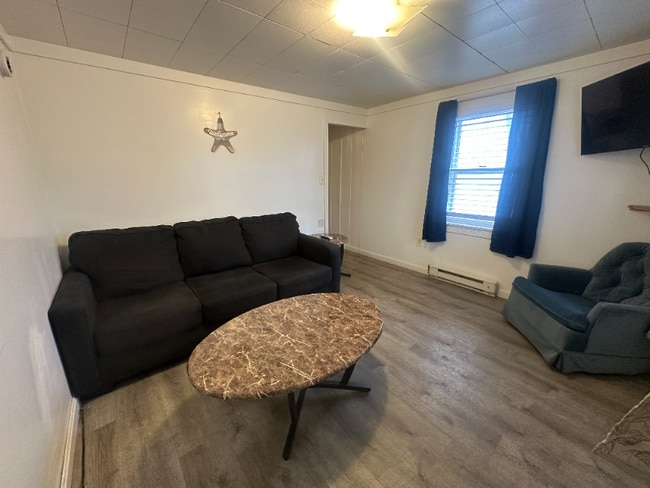 Photo - 14 M St Unit 2