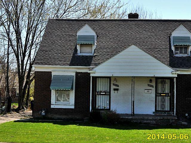 Photo - 18462 Kelly Rd Townhome