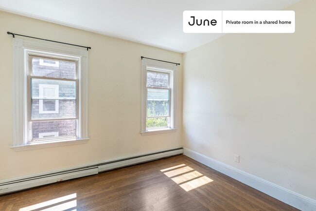 Photo - Room in Shared 3 bed/1 bath home Unidad A