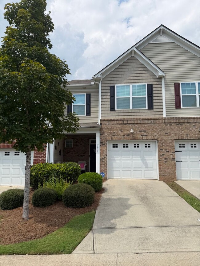 Photo - 7035 Woodsbay Lane