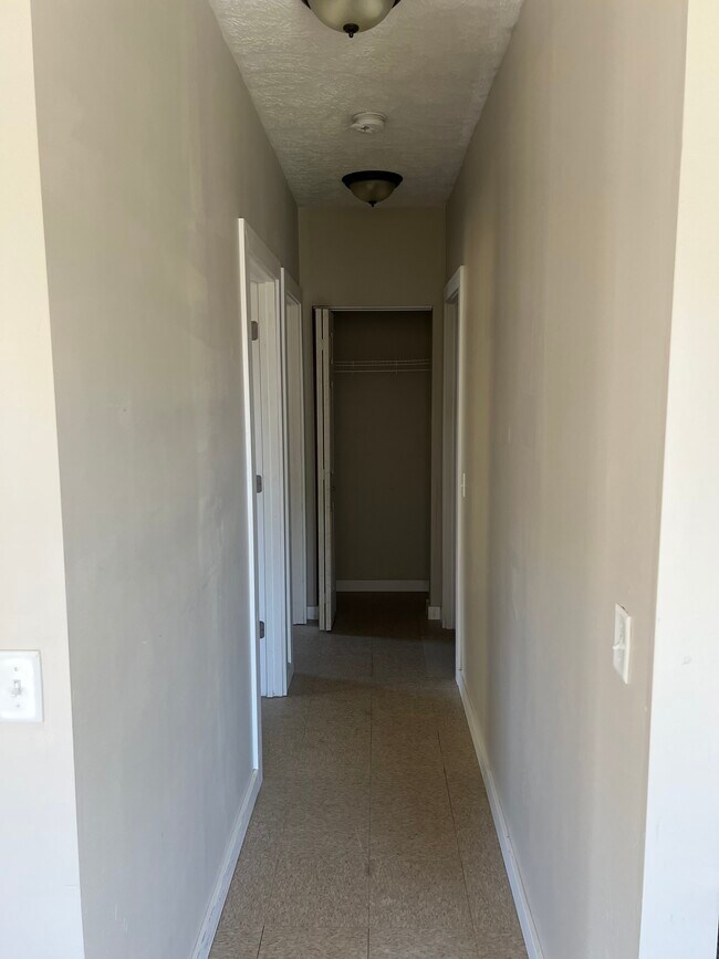 Photo - 914 Dartmouth Ave SW Unit 3