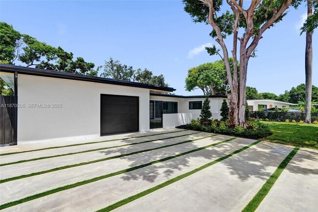 Photo - 1931 NE 186th Dr