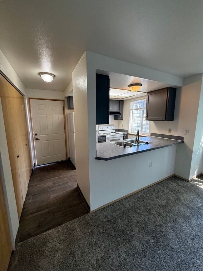 Photo - 1409 Bradley Ln Unit #A