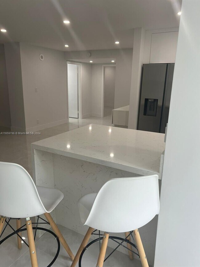 Photo - 16919 N Bay Rd Condo Unit 301